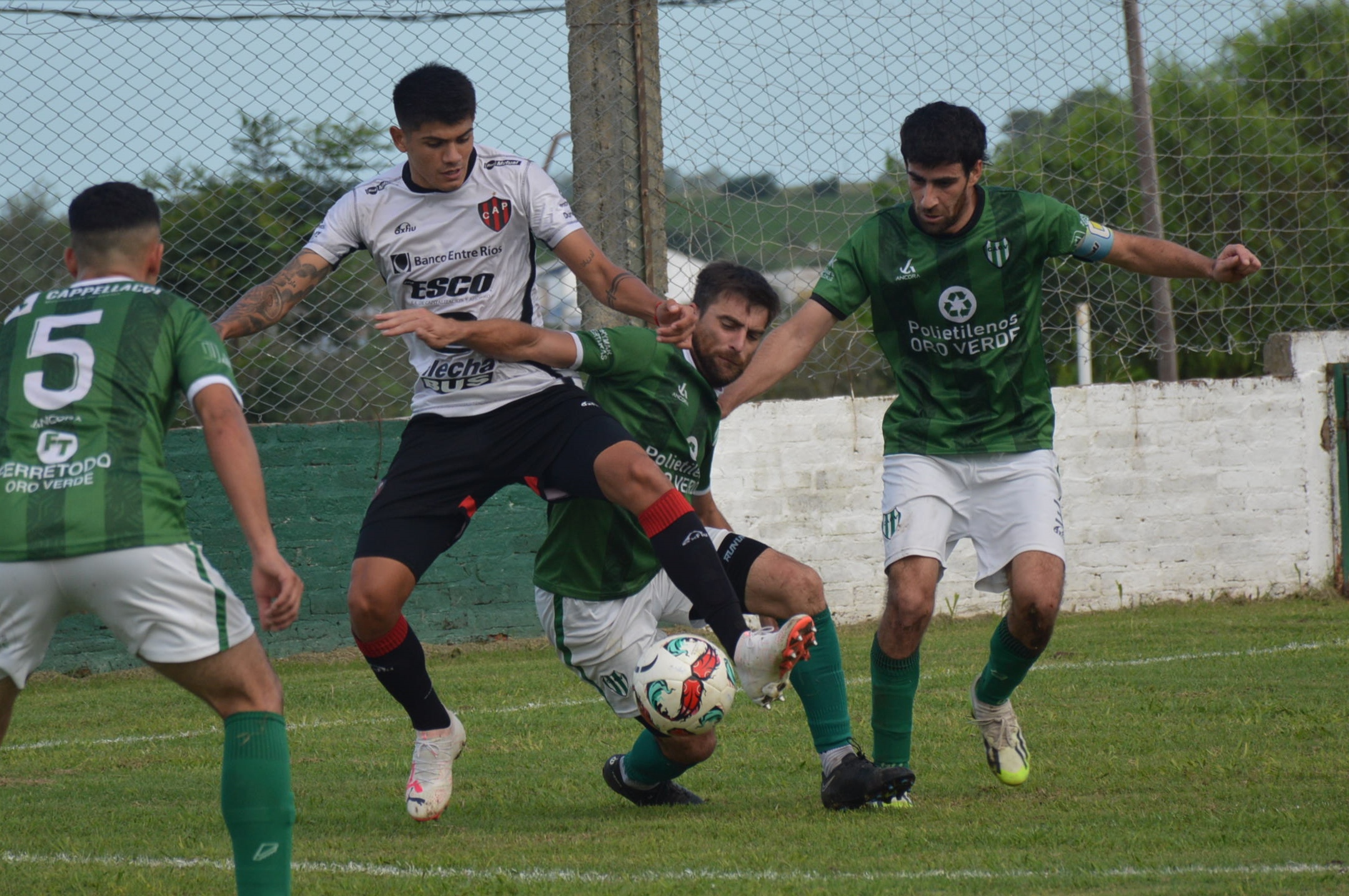Copa Entre Ríos: Duro traspié en la ida