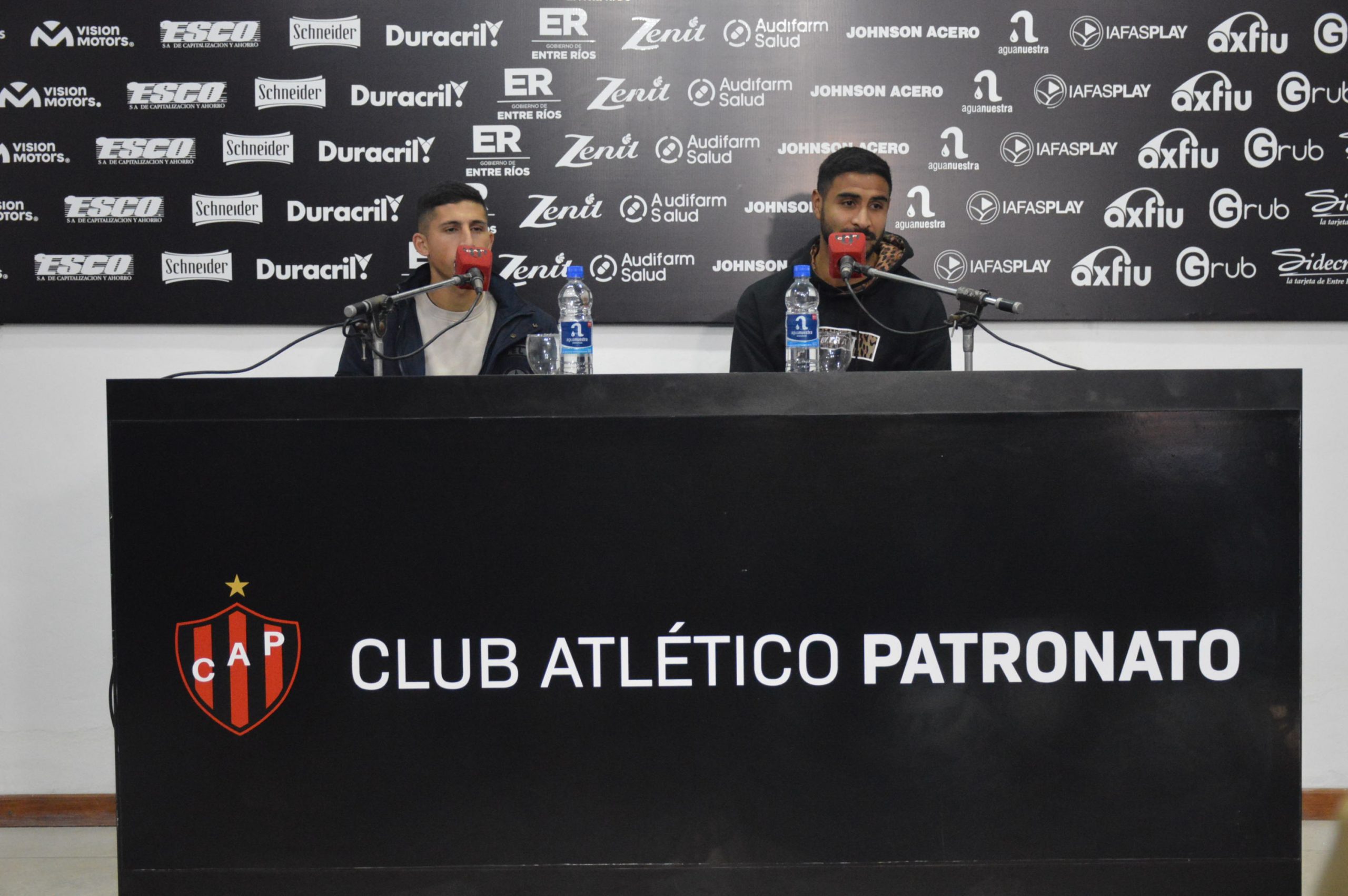 Maximiliano Rueda y Joaquín Varela en Conferencia de Prensa