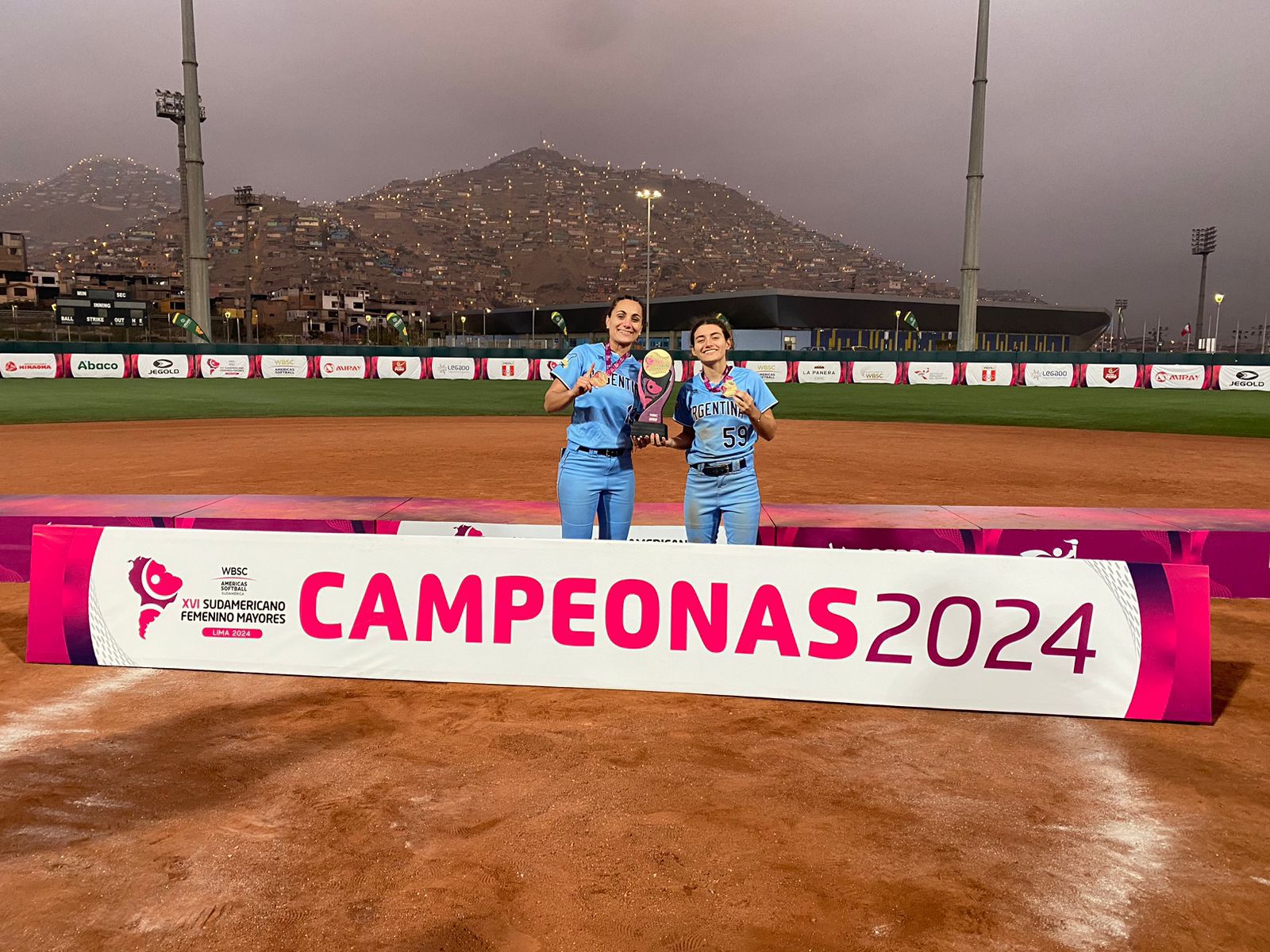 Softbol | Rojinegras Campeonas Sudamericanas