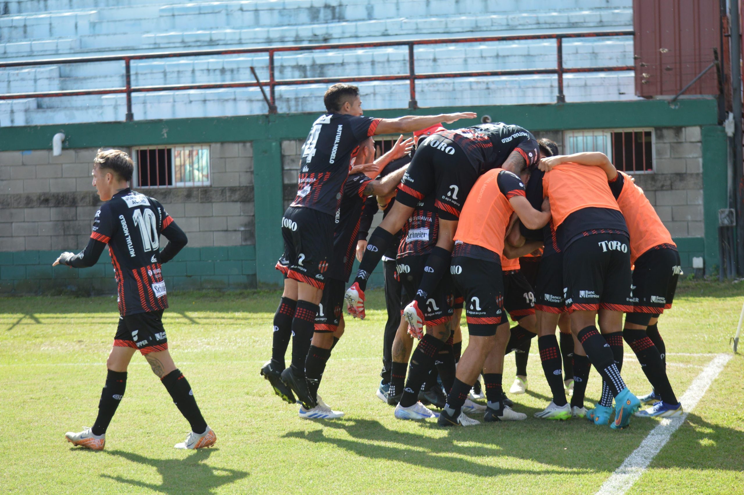 Primera Nacional: Victoria en Sarandí para seguir en racha